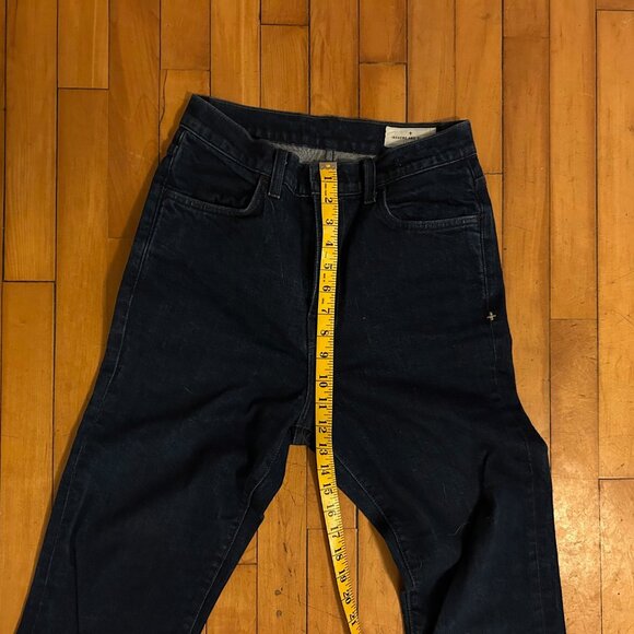 Imogene + Willie Sophie Indigo Rinse Jean 27 - Picture 11 of 13